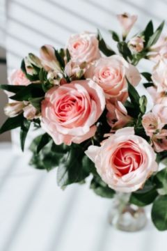 valentines-day-flowers-pink-arrangement
